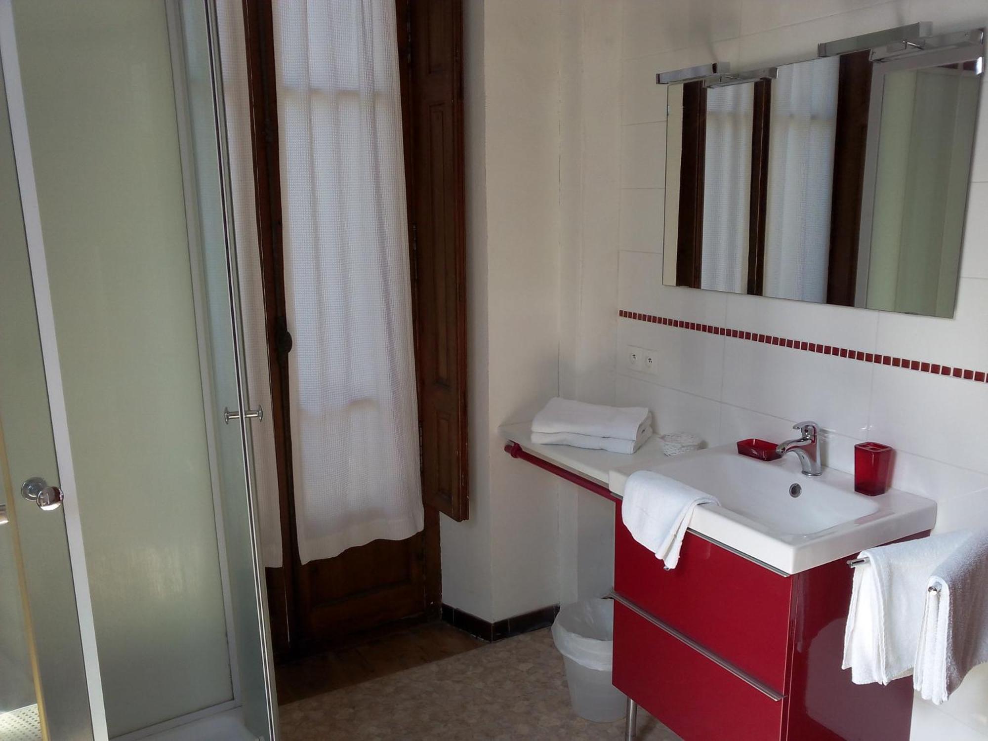 Castel De La Pique Bed & Breakfast Bagneres-de-Luchon Room photo